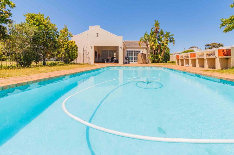 2 Bedroom Property for Sale in Kenilworth Western Cape